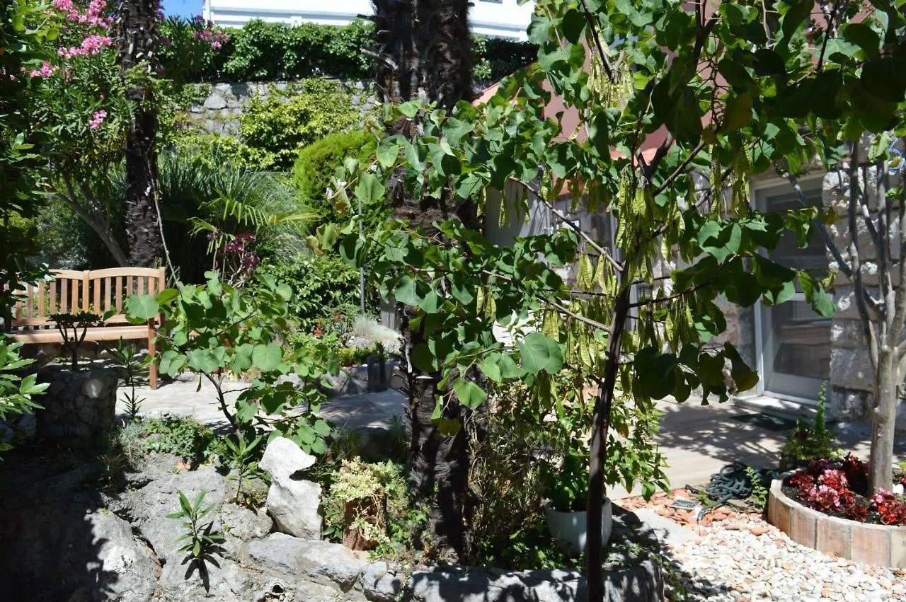 Beba'S Garden Apartment Opatija
